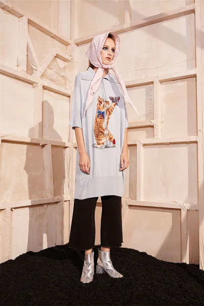 Look 19